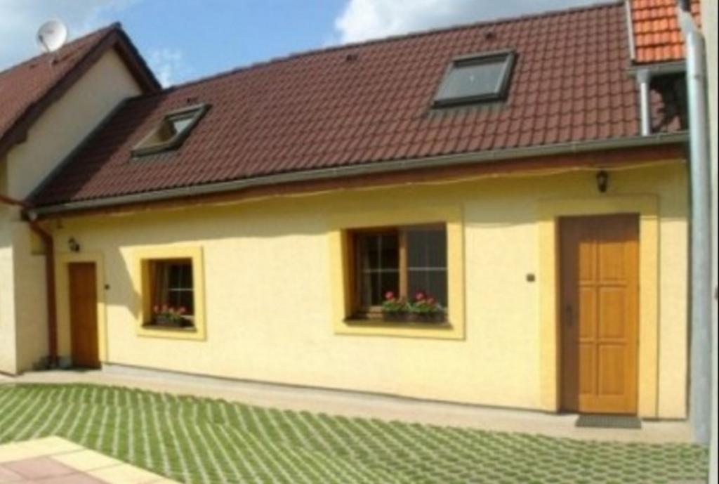 J&M Privat Appartement Závažná Poruba Buitenkant foto